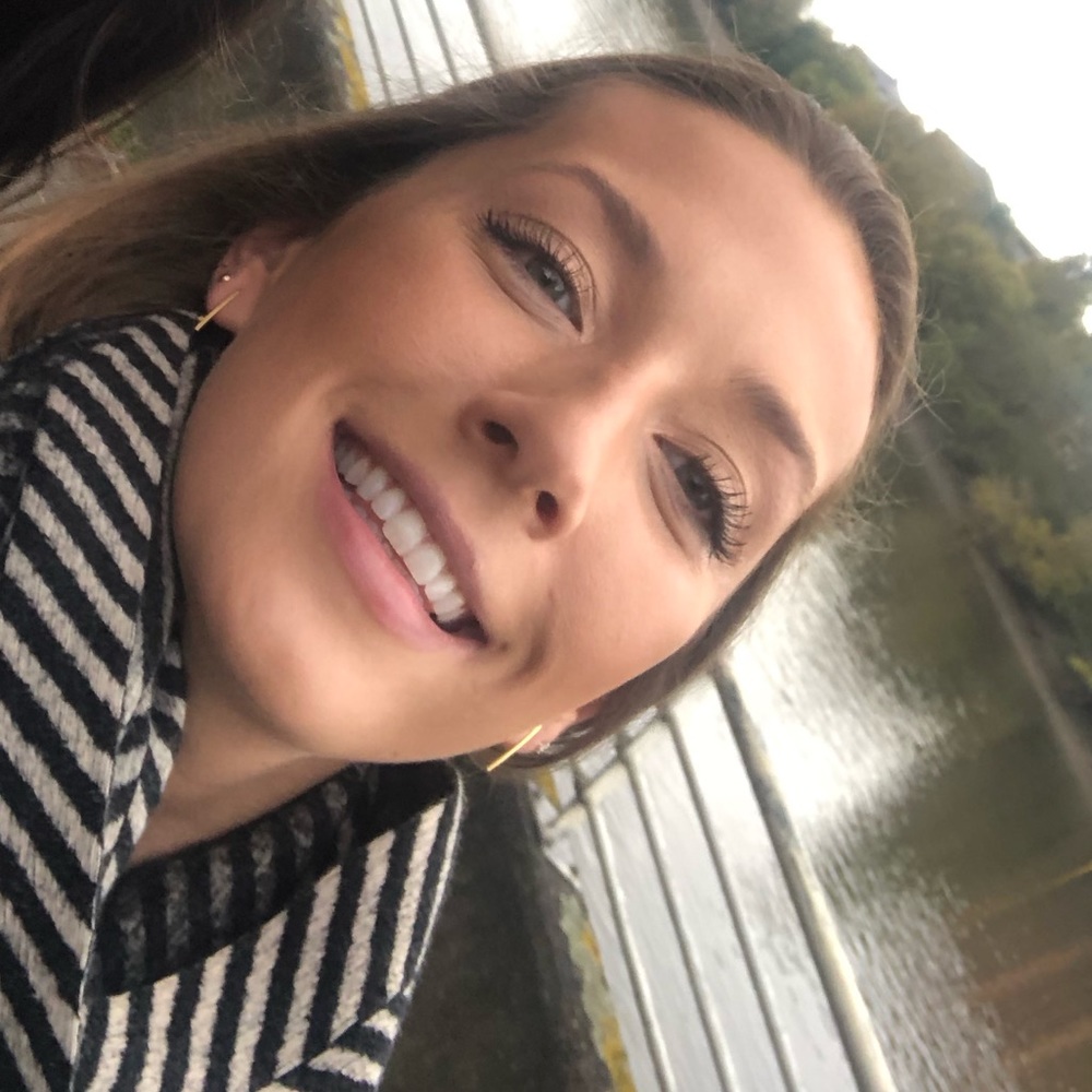 Meet your Posher, Melina